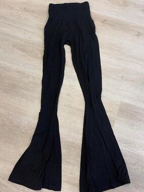 Black Flared High-Waist Knit Leggings